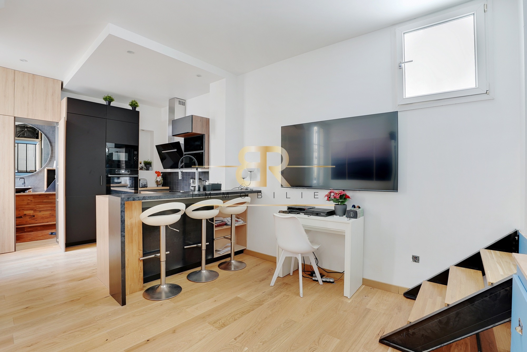 Vente Appartement à Paris Butte-Montmartre 18e arrondissement 2 pièces