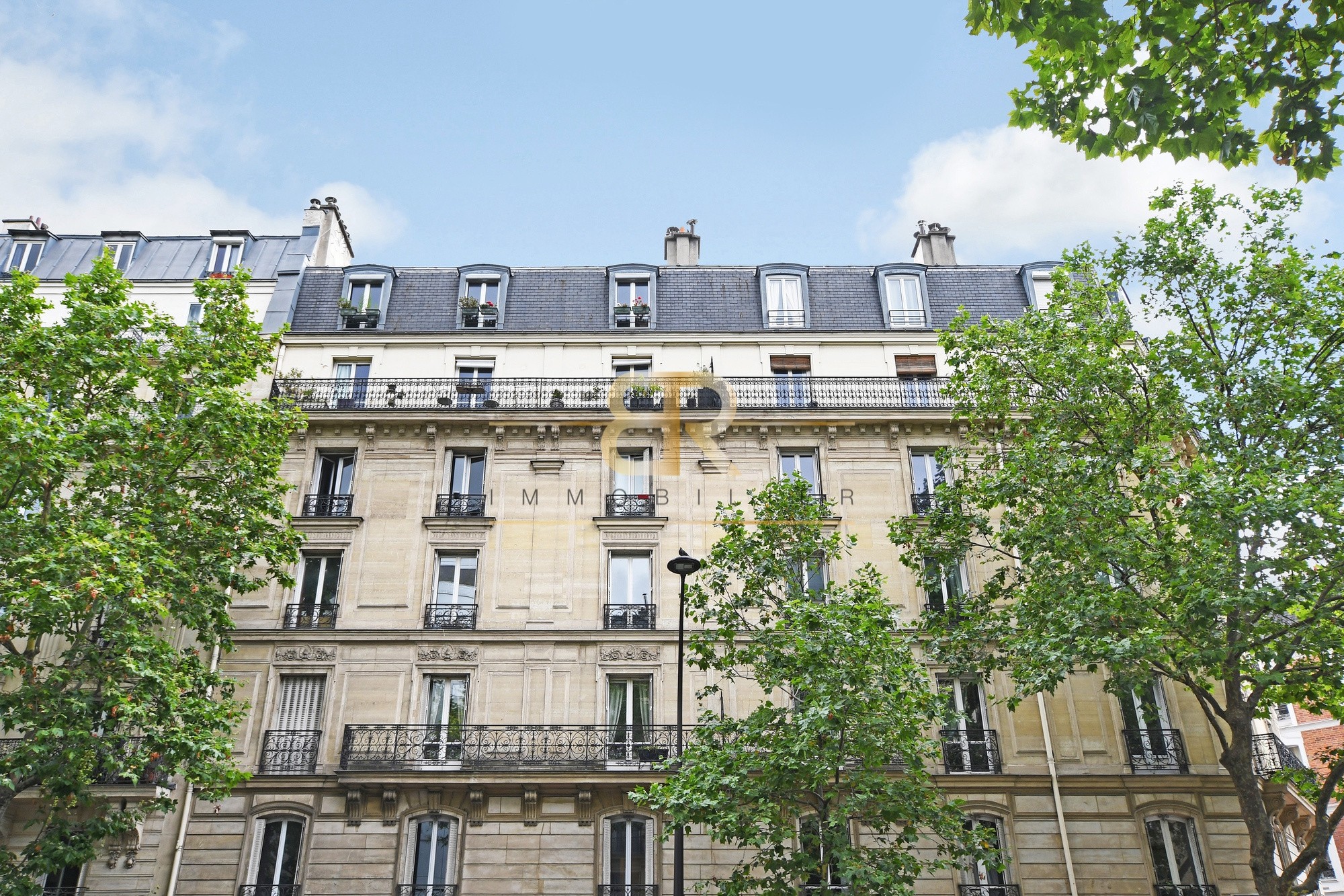 Vente Appartement à Paris Butte-Montmartre 18e arrondissement 3 pièces