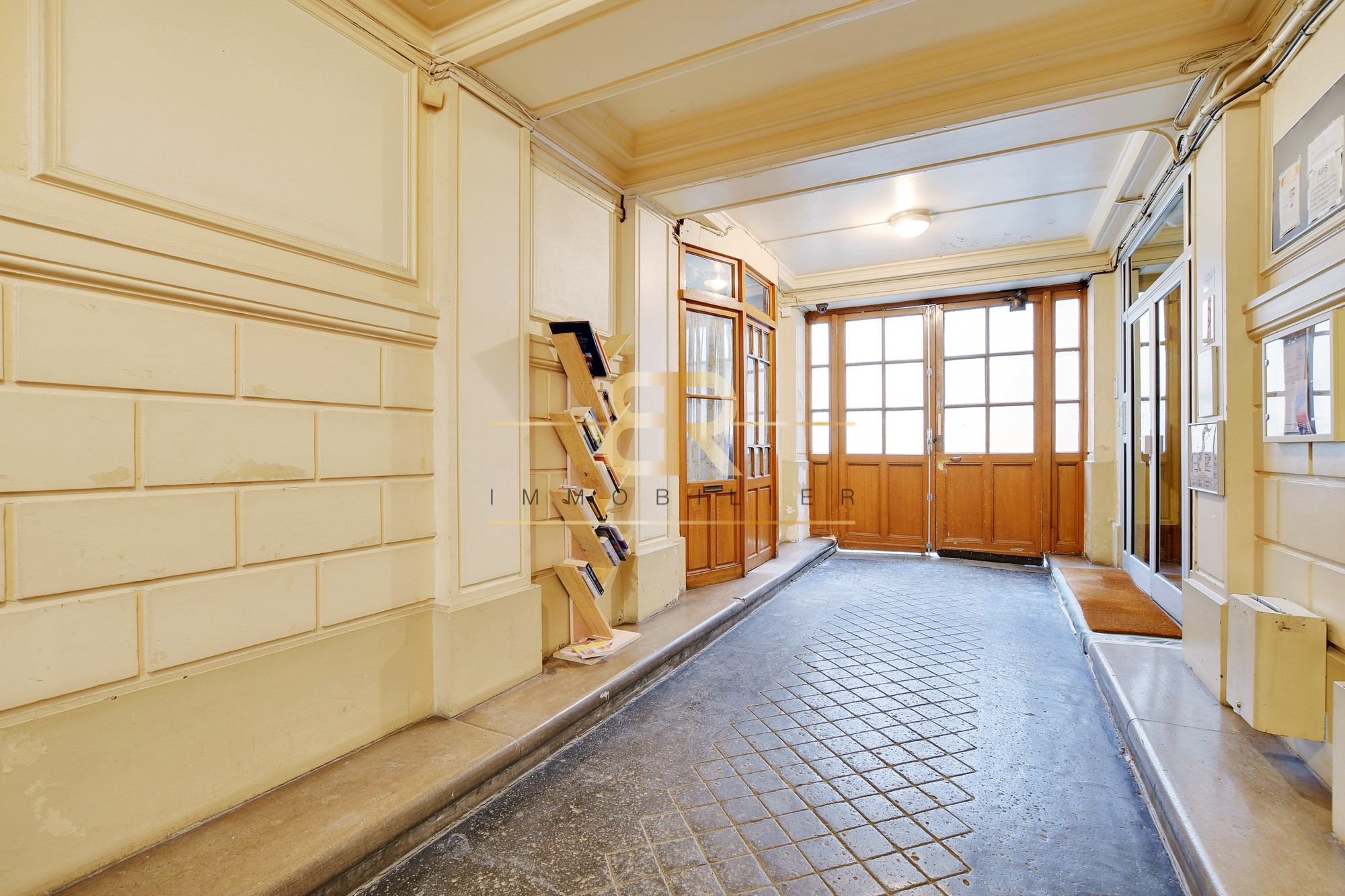 Vente Appartement à Paris Entrepôt 10e arrondissement 3 pièces