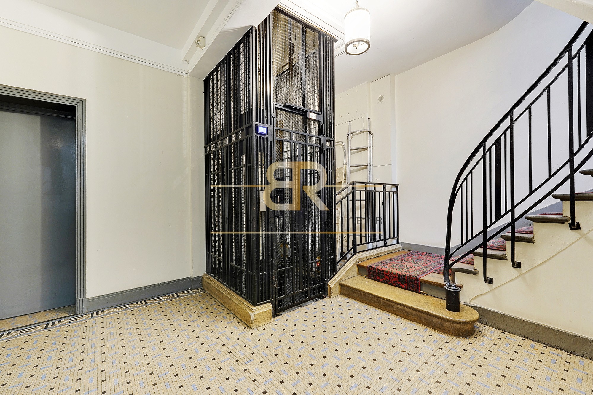 Vente Appartement à Paris Élysée  8e arrondissement 2 pièces