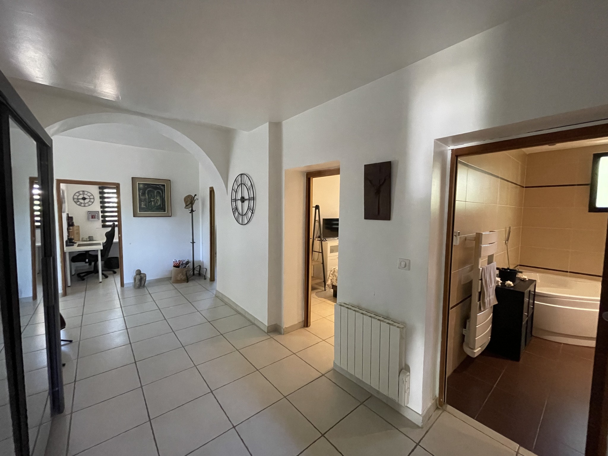 Vente Maison à Entraigues-sur-la-Sorgue 7 pièces