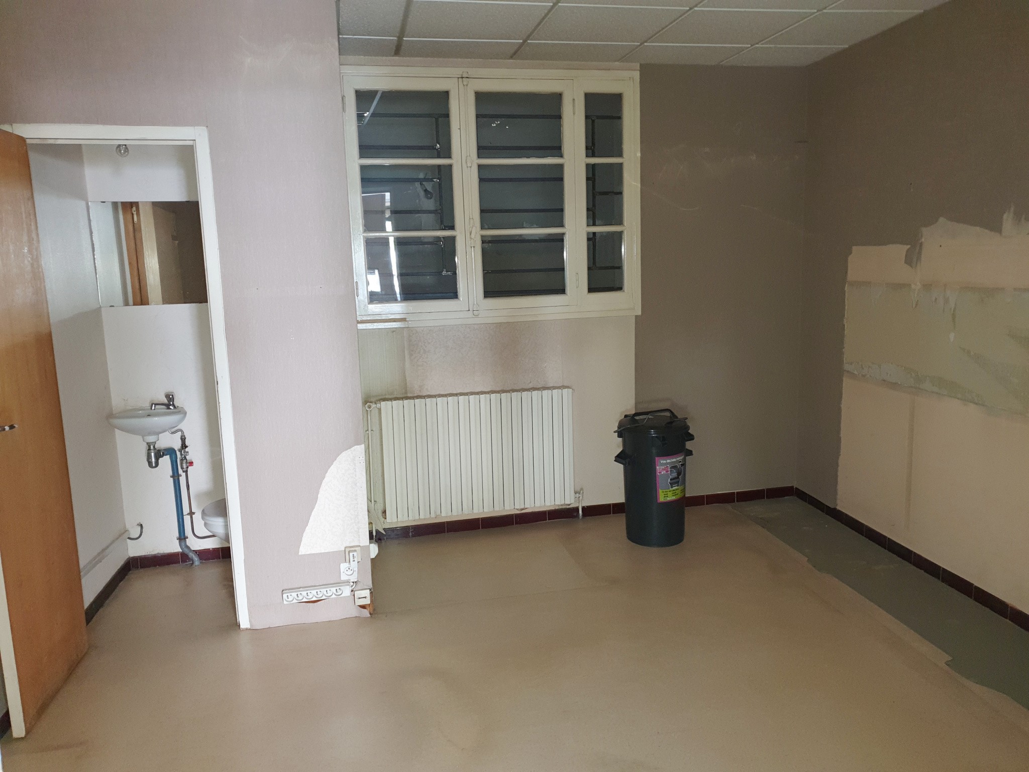 Location Bureau / Commerce à Marmande 0 pièce