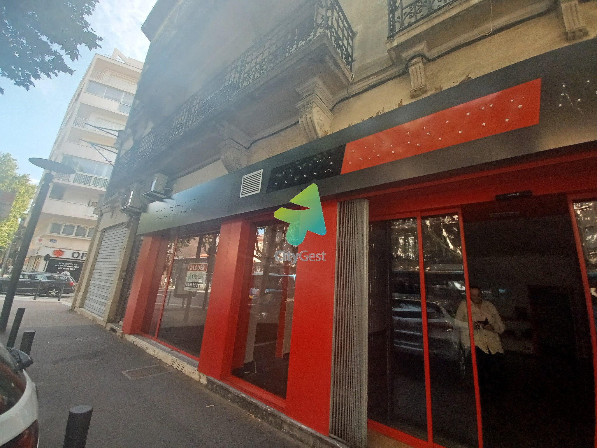 Location Bureau / Commerce à Perpignan 0 pièce