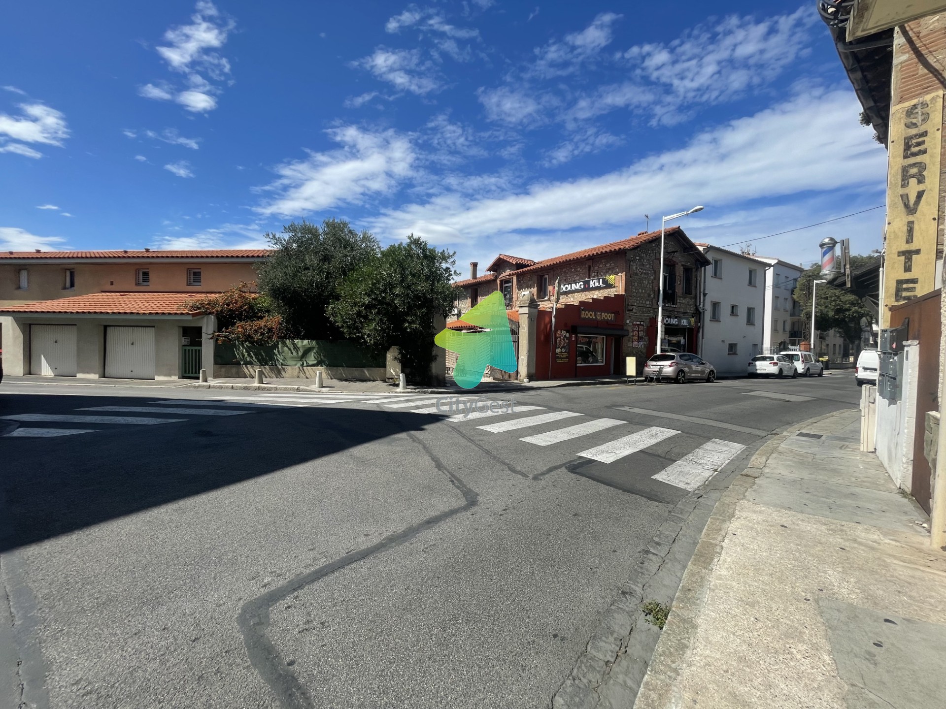 Location Bureau / Commerce à Perpignan 0 pièce