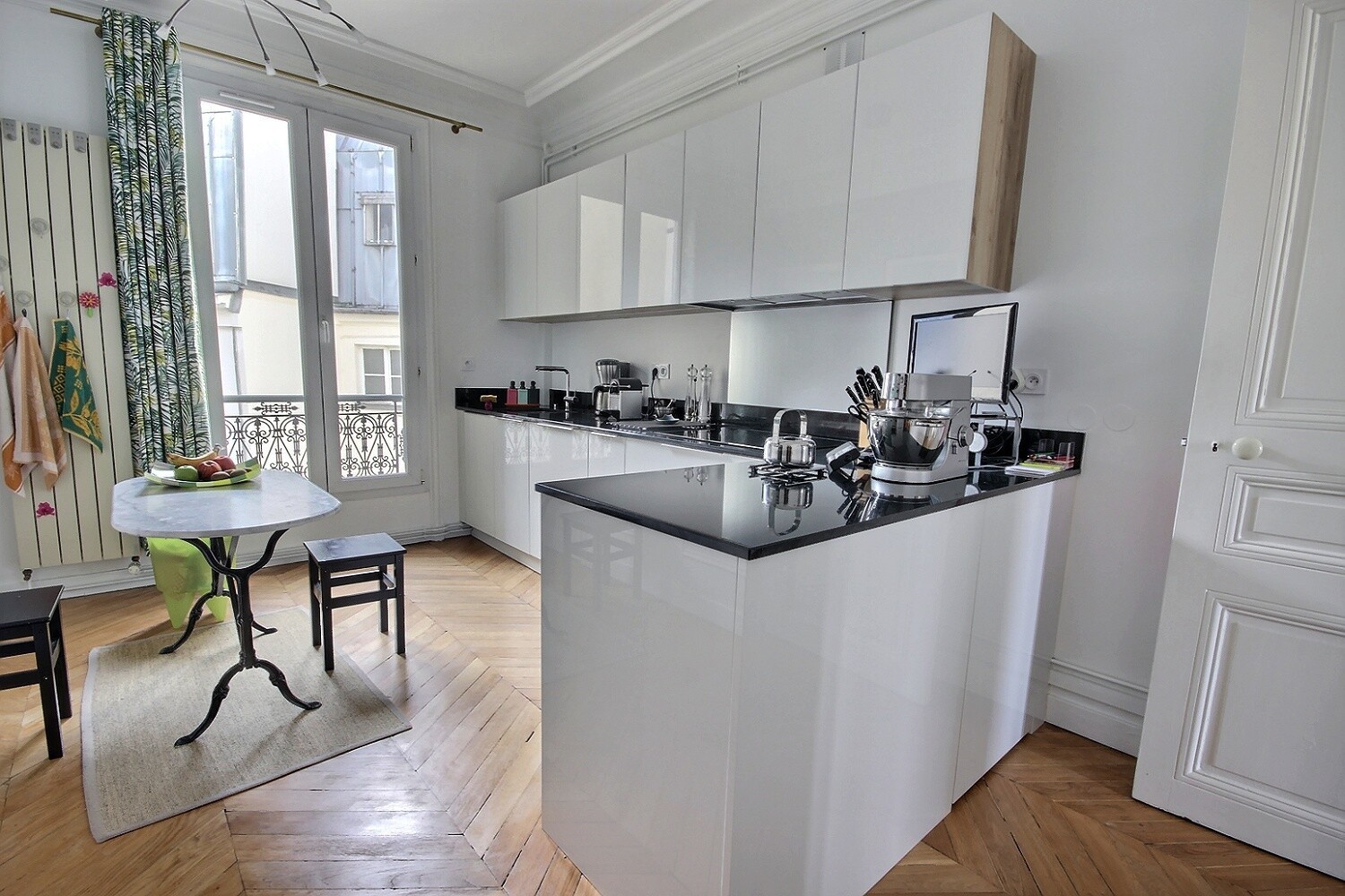 Vente Appartement à Paris Entrepôt 10e arrondissement 4 pièces