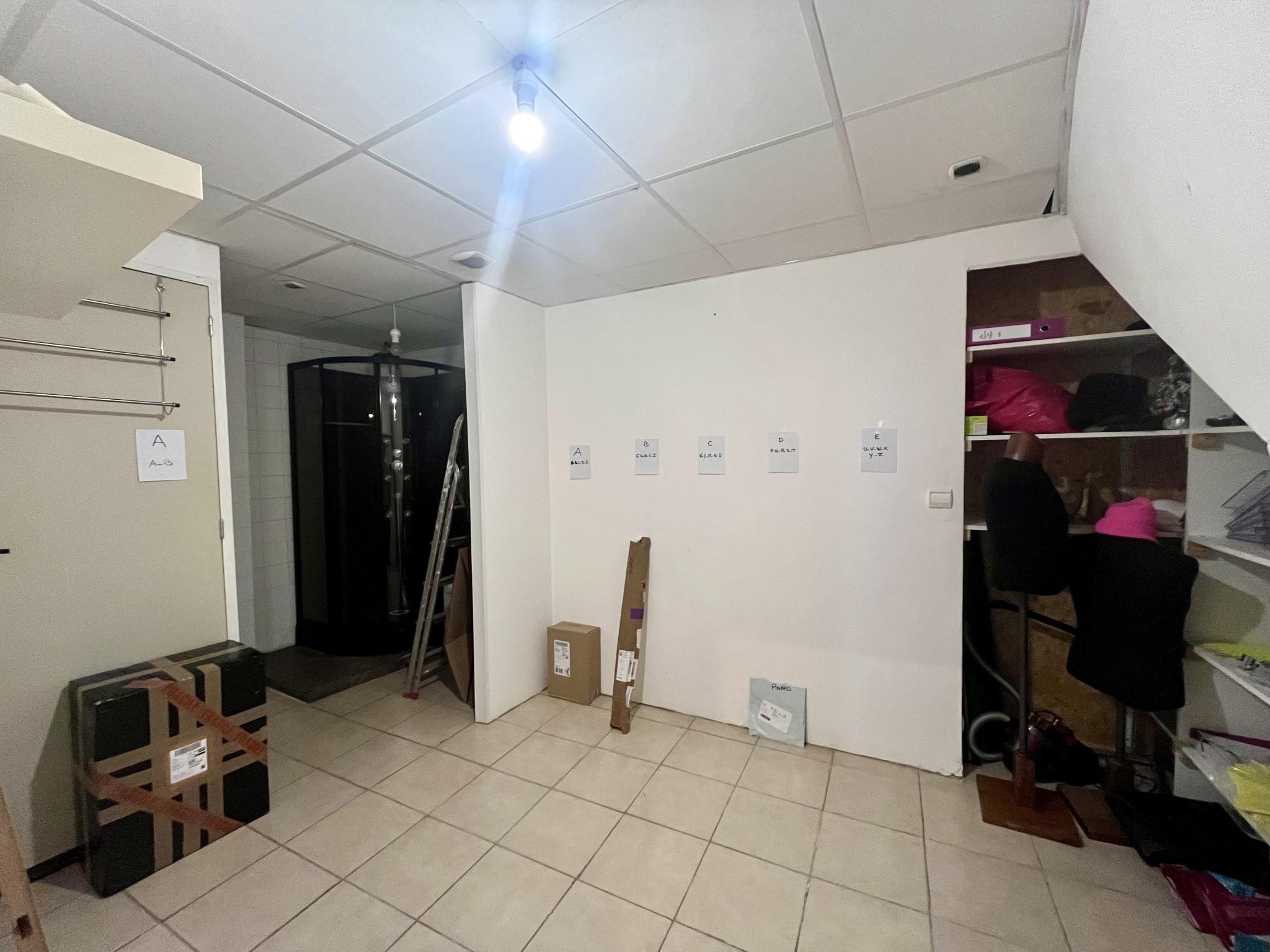 Location Bureau / Commerce à Vidauban 2 pièces