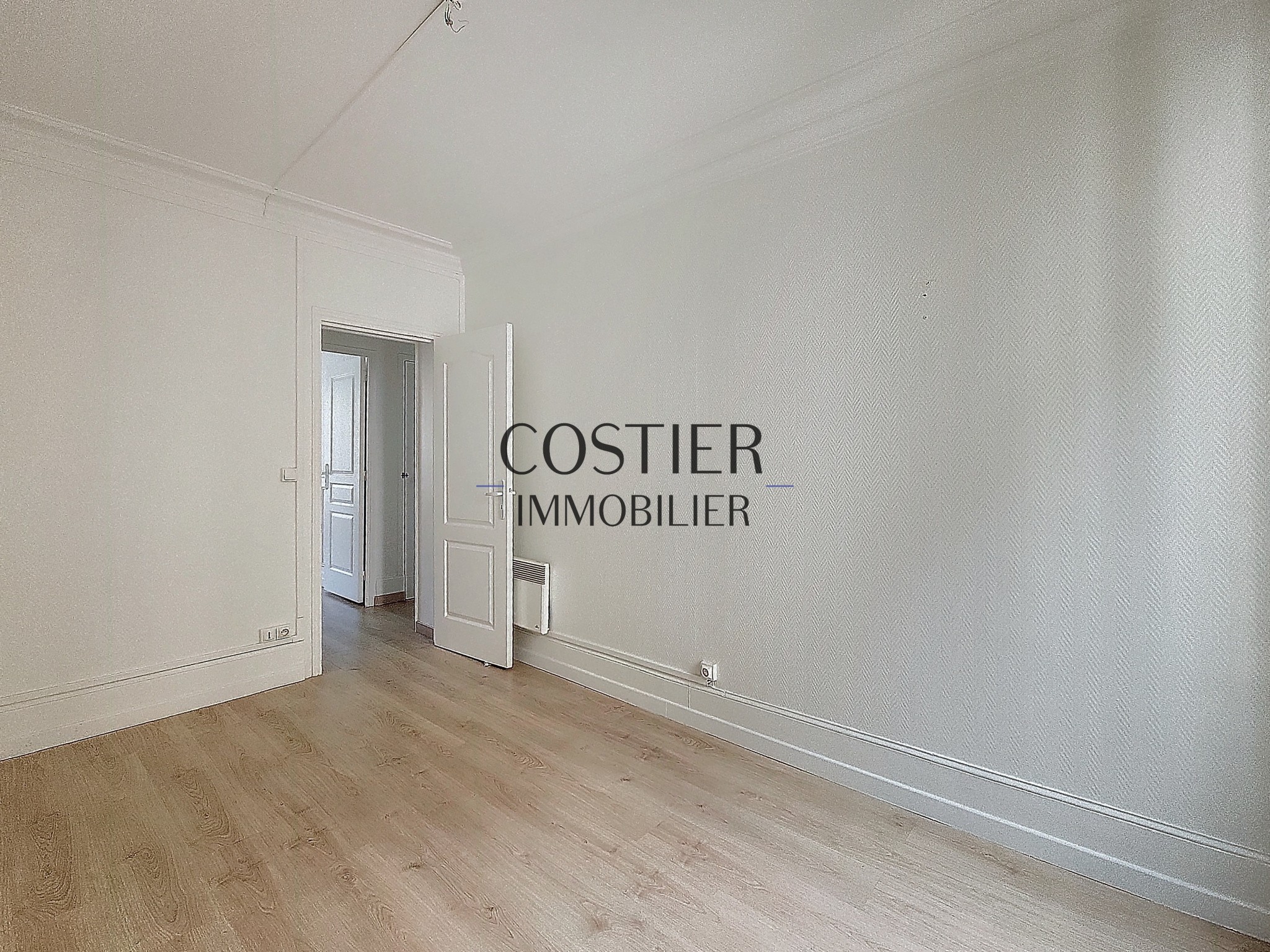 Vente Appartement à Paris Batignolles-Monceaux 17e arrondissement 3 pièces