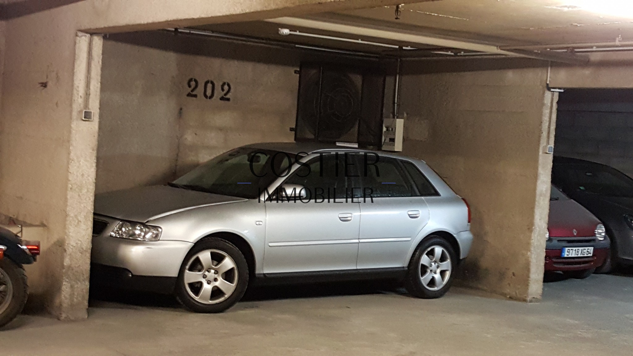 Vente Garage / Parking à Paris Batignolles-Monceaux 17e arrondissement 0 pièce