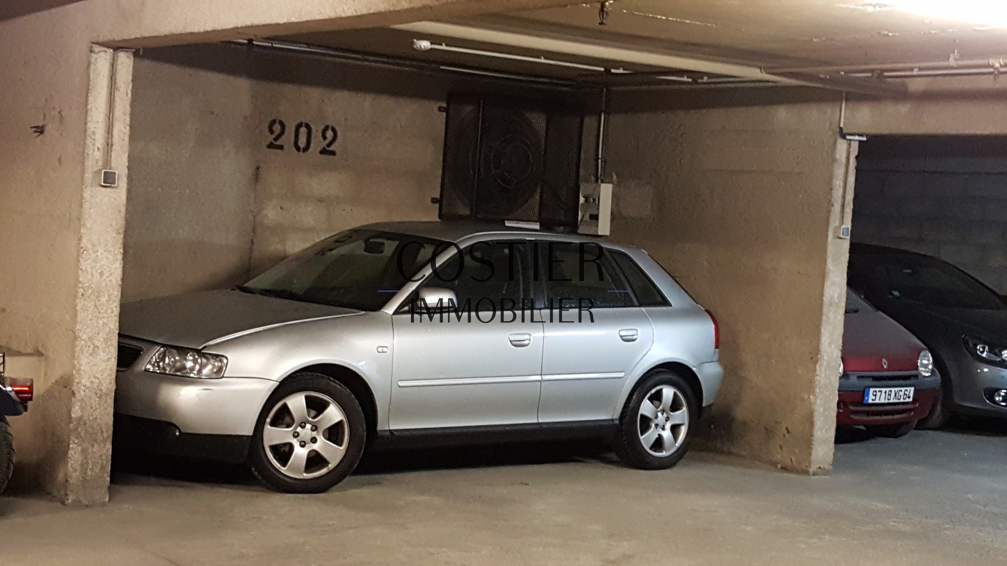 Vente Garage / Parking à Paris Batignolles-Monceaux 17e arrondissement 0 pièce