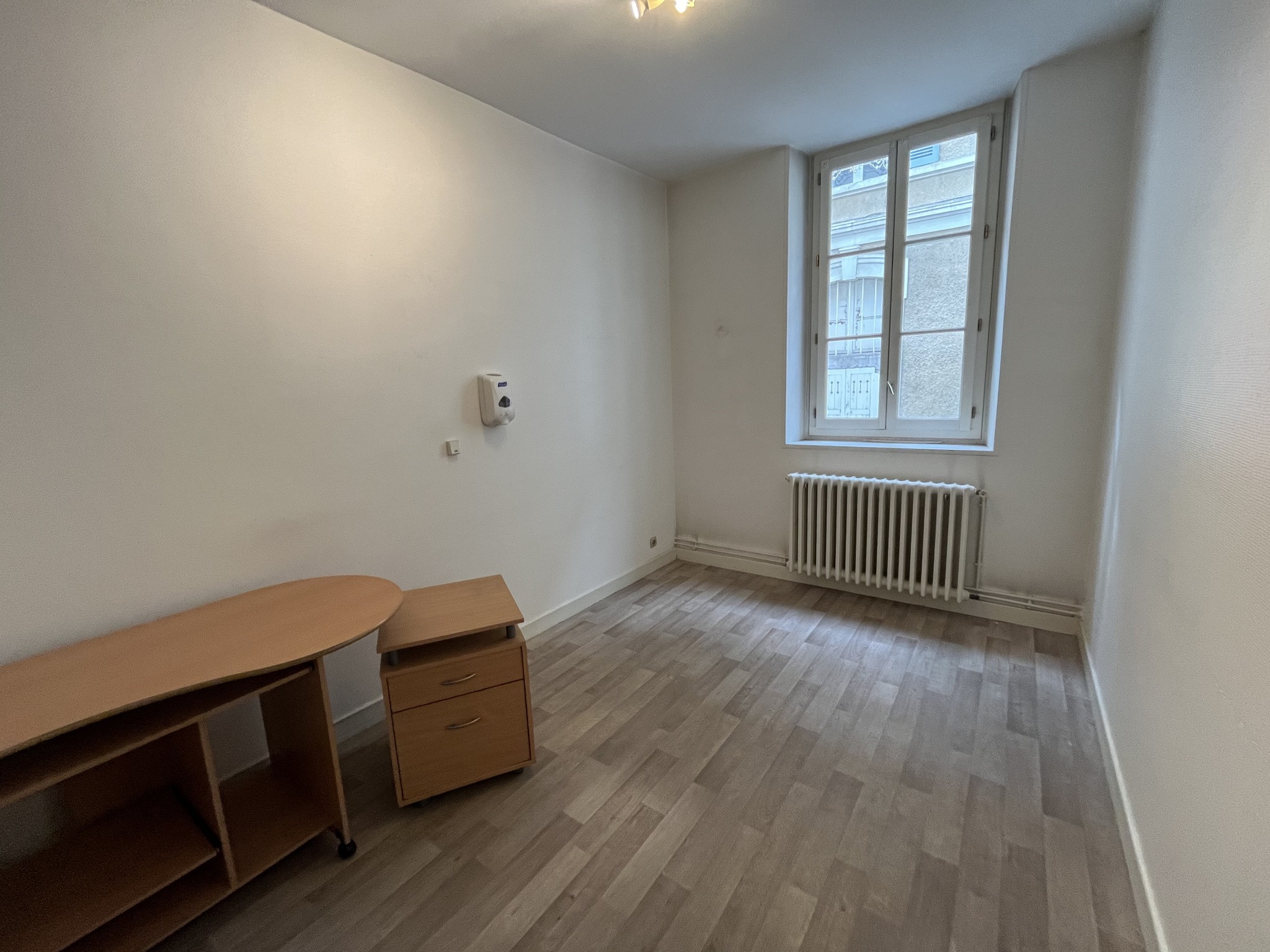 Vente Bureau / Commerce à Auxerre 0 pièce