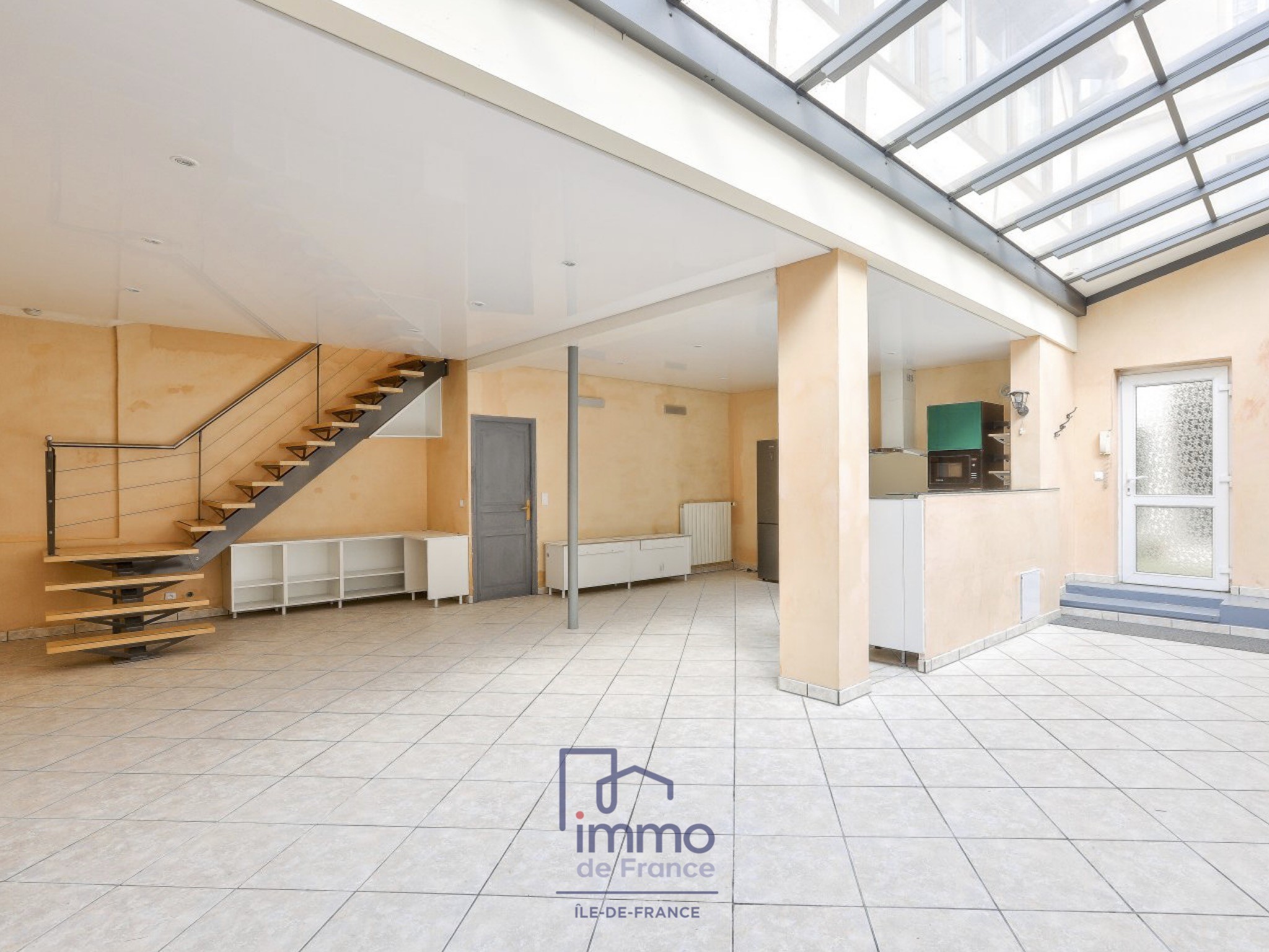 Vente Appartement à Paris Ménilmontant 20e arrondissement 6 pièces