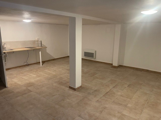 Location Bureau / Commerce à Champigny-sur-Marne 2 pièces