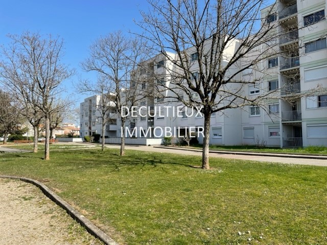 Vente Appartement à Saint-Priest 5 pièces