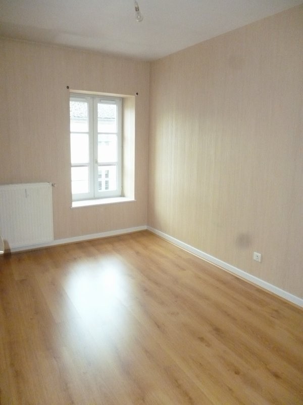 Location Appartement à Verdun-sur-le-Doubs 4 pièces