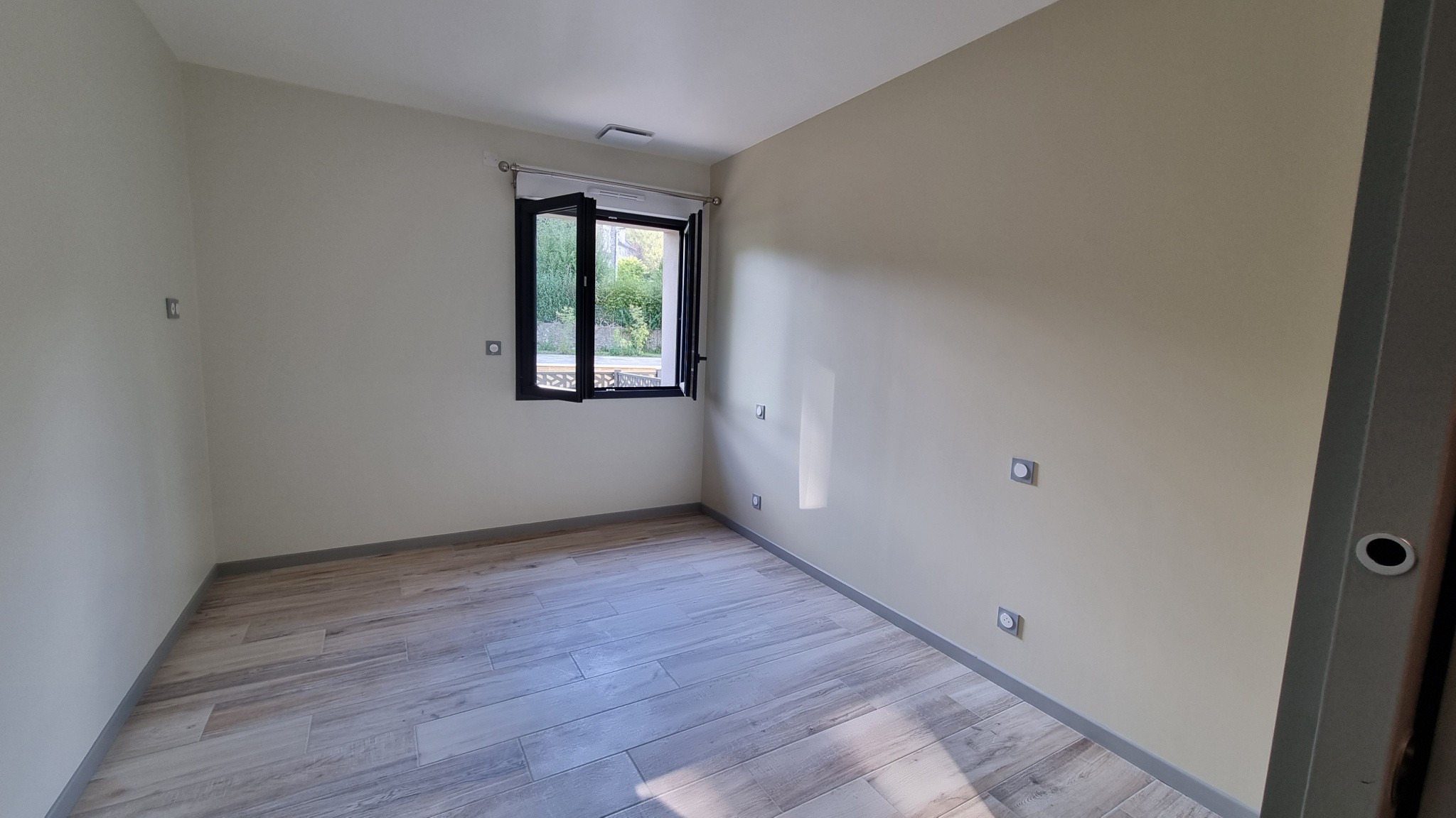 Location Appartement à Saint-Geniez-d'Olt-et-d'Aubrac 2 pièces