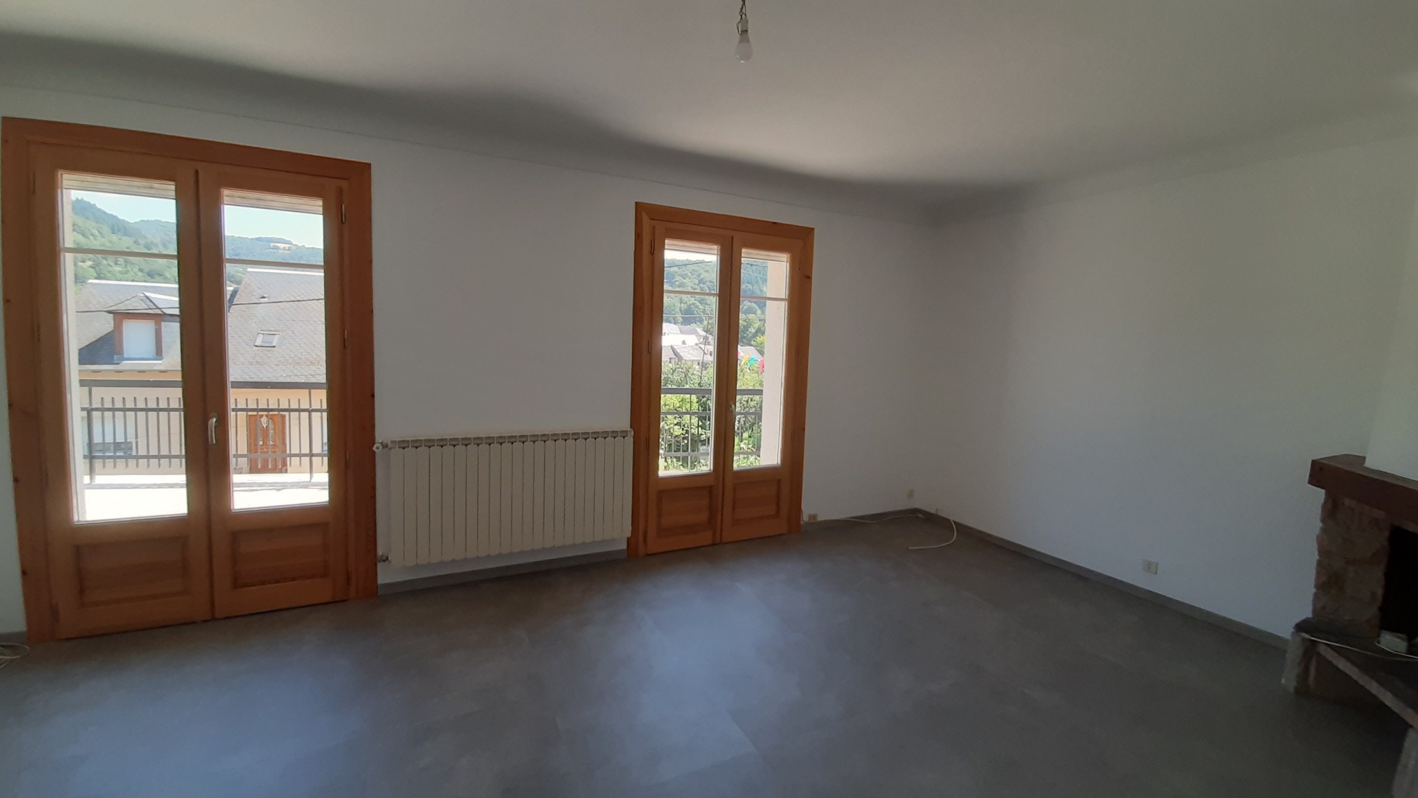 Location Appartement à Saint-Geniez-d'Olt-et-d'Aubrac 4 pièces