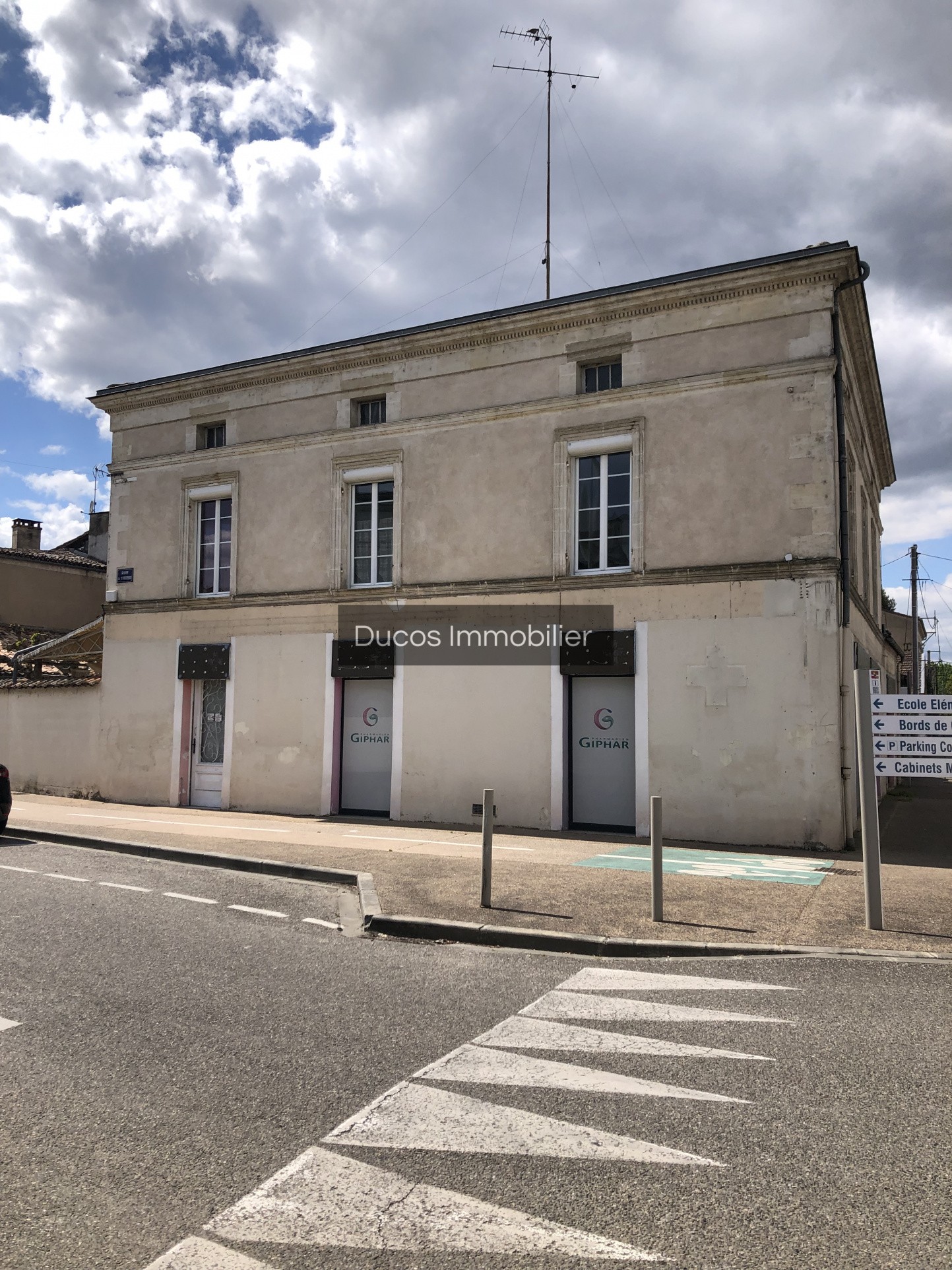 Location Bureau / Commerce à Marmande 0 pièce