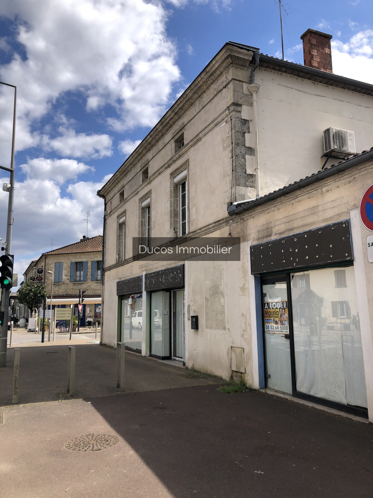 Location Bureau / Commerce à Marmande 0 pièce