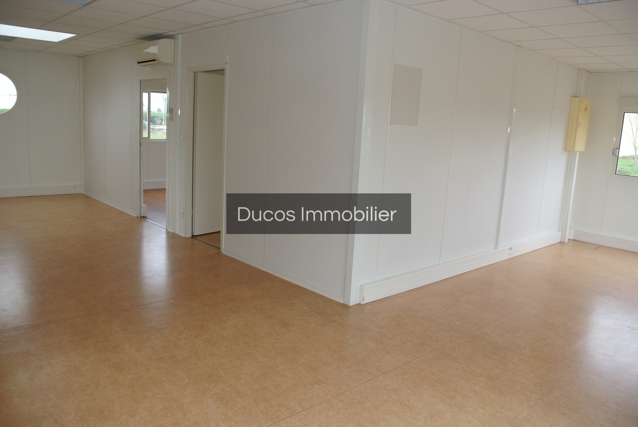 Location Bureau / Commerce à Marmande 0 pièce