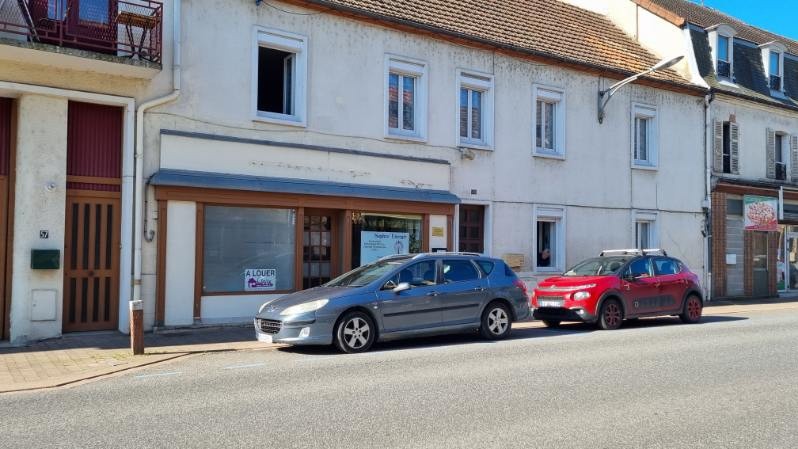 Location Bureau / Commerce à Lapalisse 0 pièce