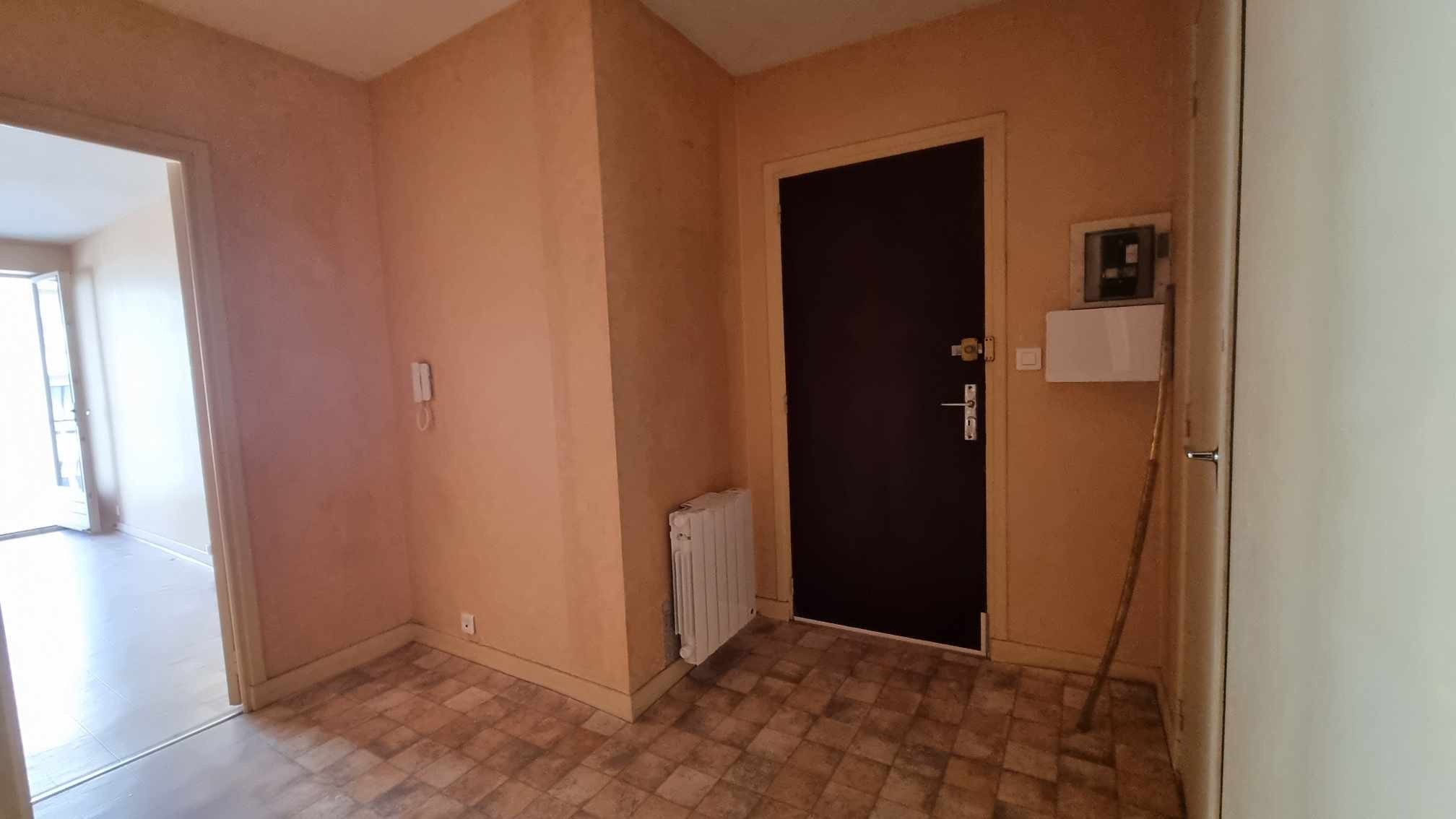 Location Appartement à le Coteau 1 pièce