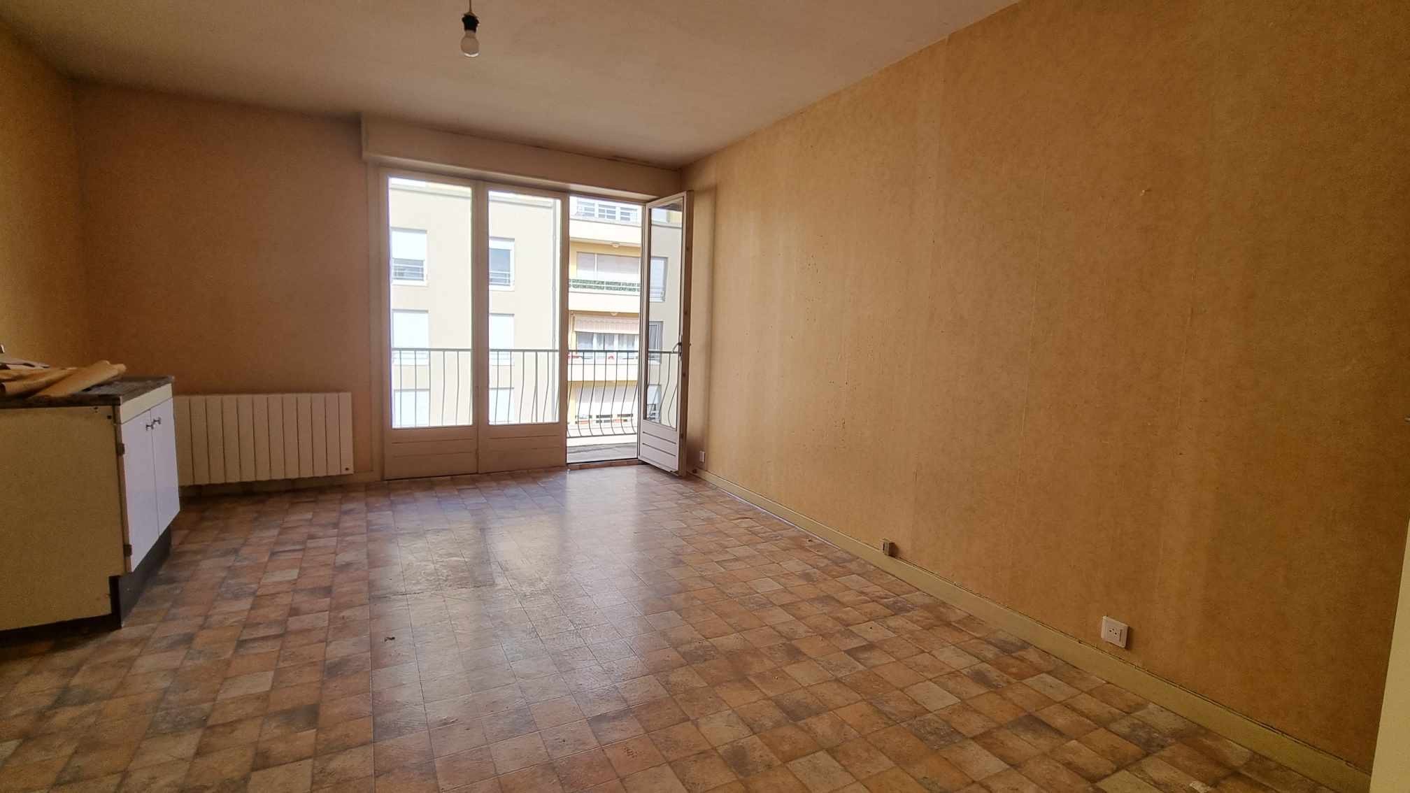 Location Appartement à le Coteau 1 pièce