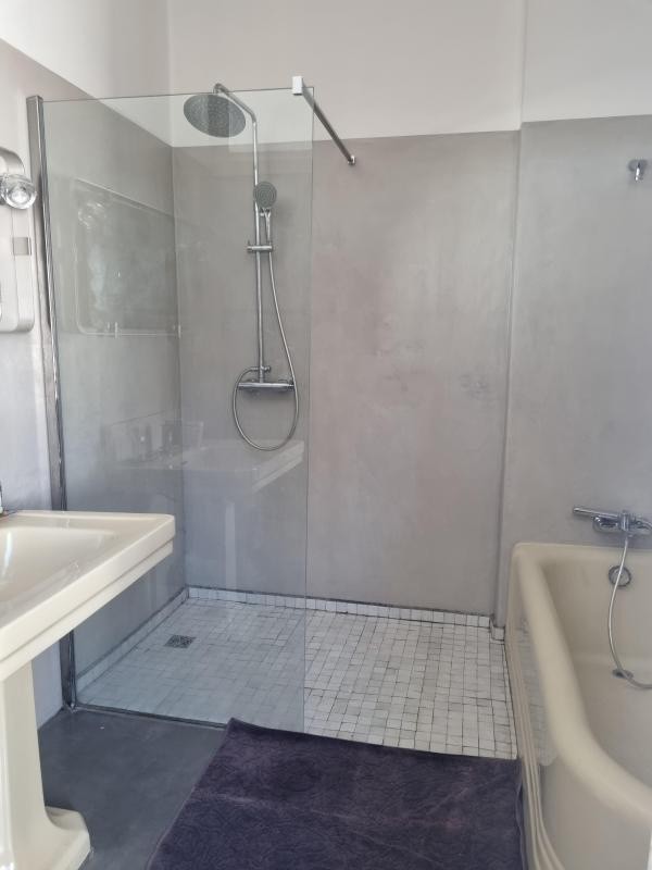 Location Appartement à Marseille 1er arrondissement 4 pièces