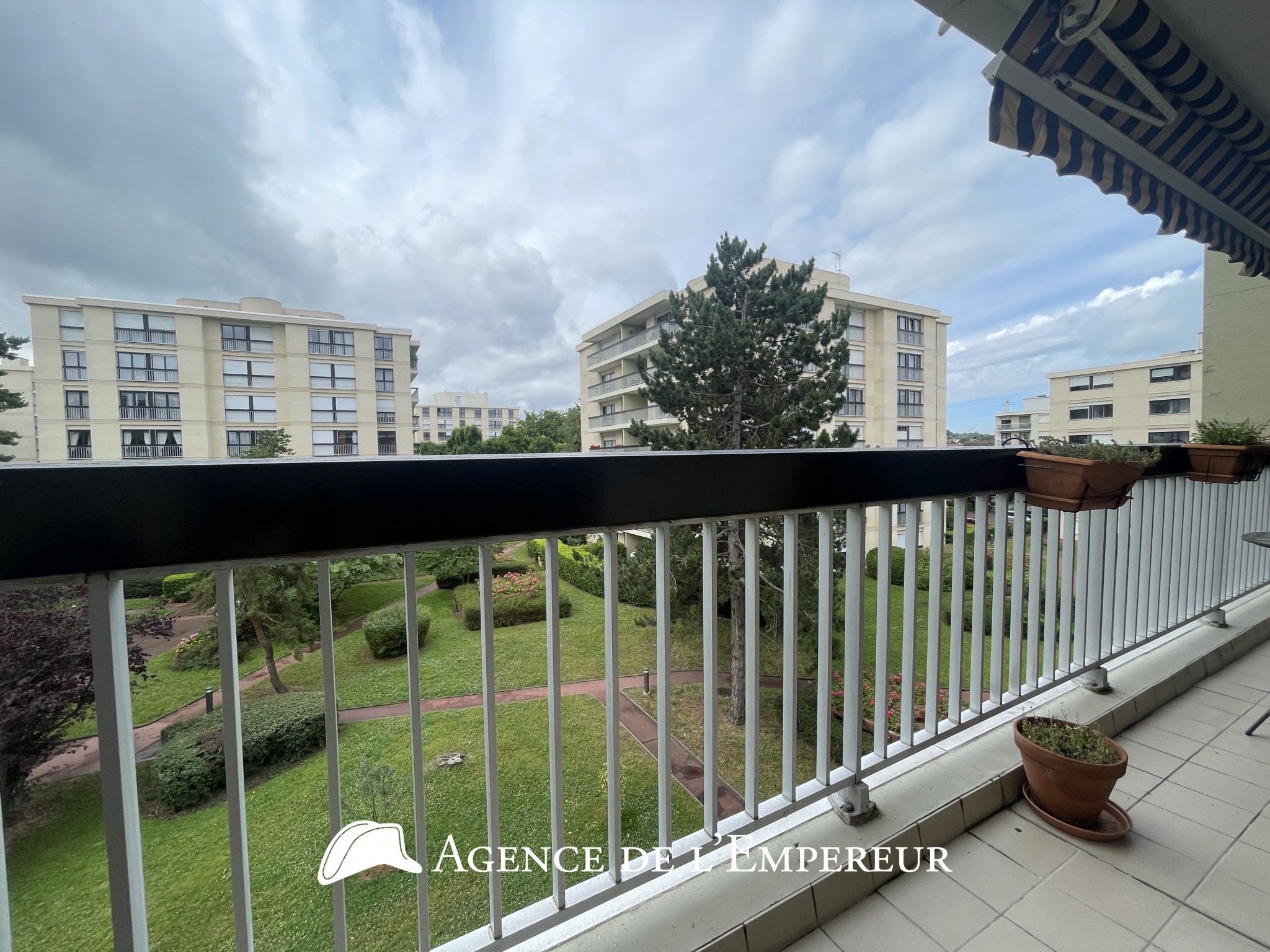 Vente Appartement à Rueil-Malmaison 5 pièces