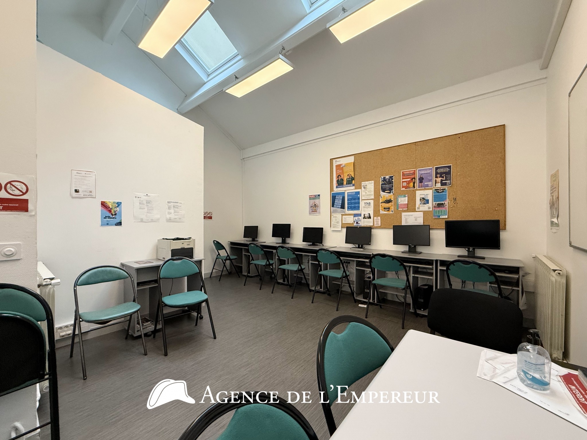 Vente Bureau / Commerce à Rueil-Malmaison 0 pièce