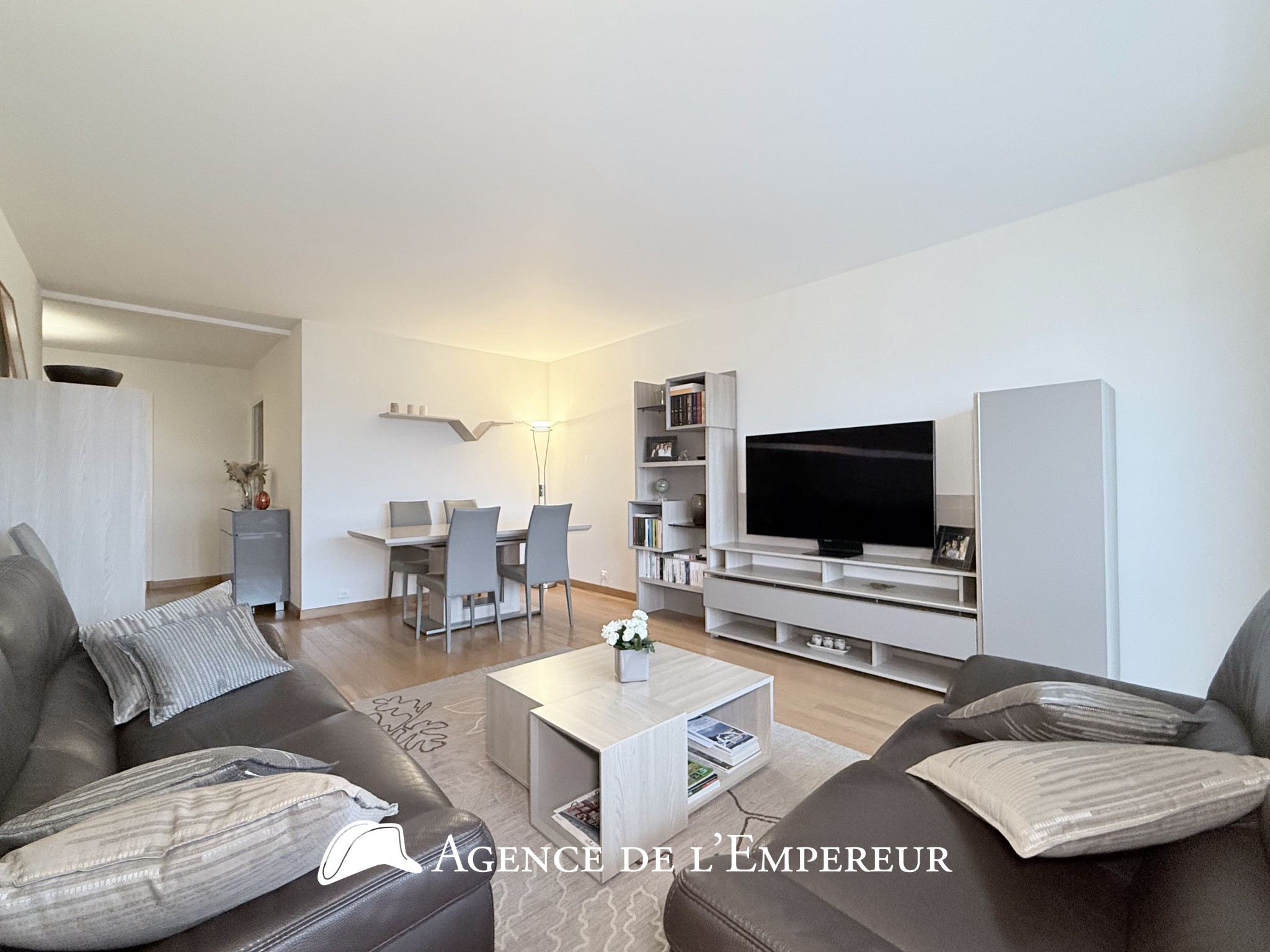 Vente Appartement à Rueil-Malmaison 5 pièces