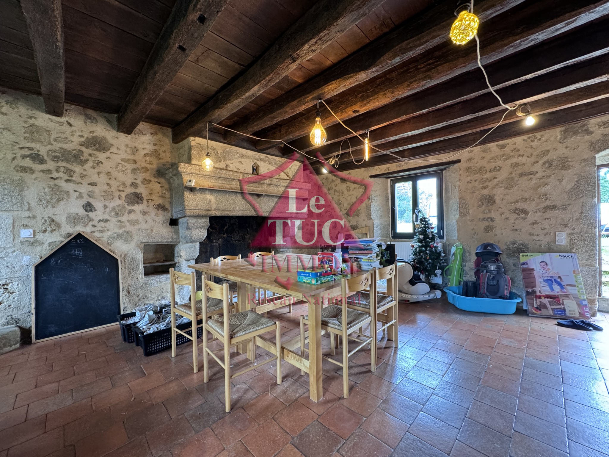 Vente Maison à Azay-sur-Thouet 7 pièces