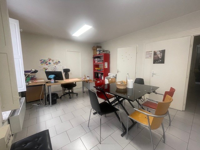 Location Bureau / Commerce à Béziers 0 pièce