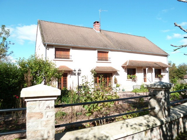 Vente Maison à Saint-Saulge 8 pièces