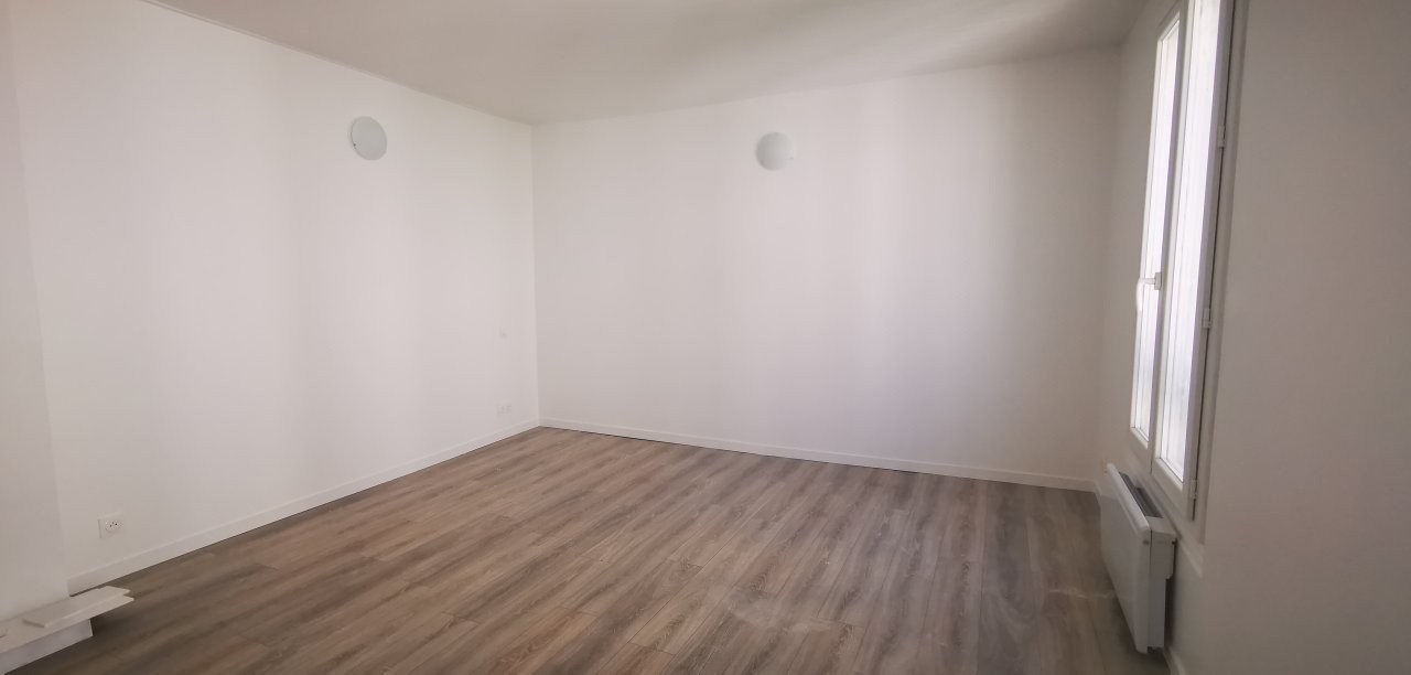 Vente Appartement à Paris Butte-Montmartre 18e arrondissement 1 pièce