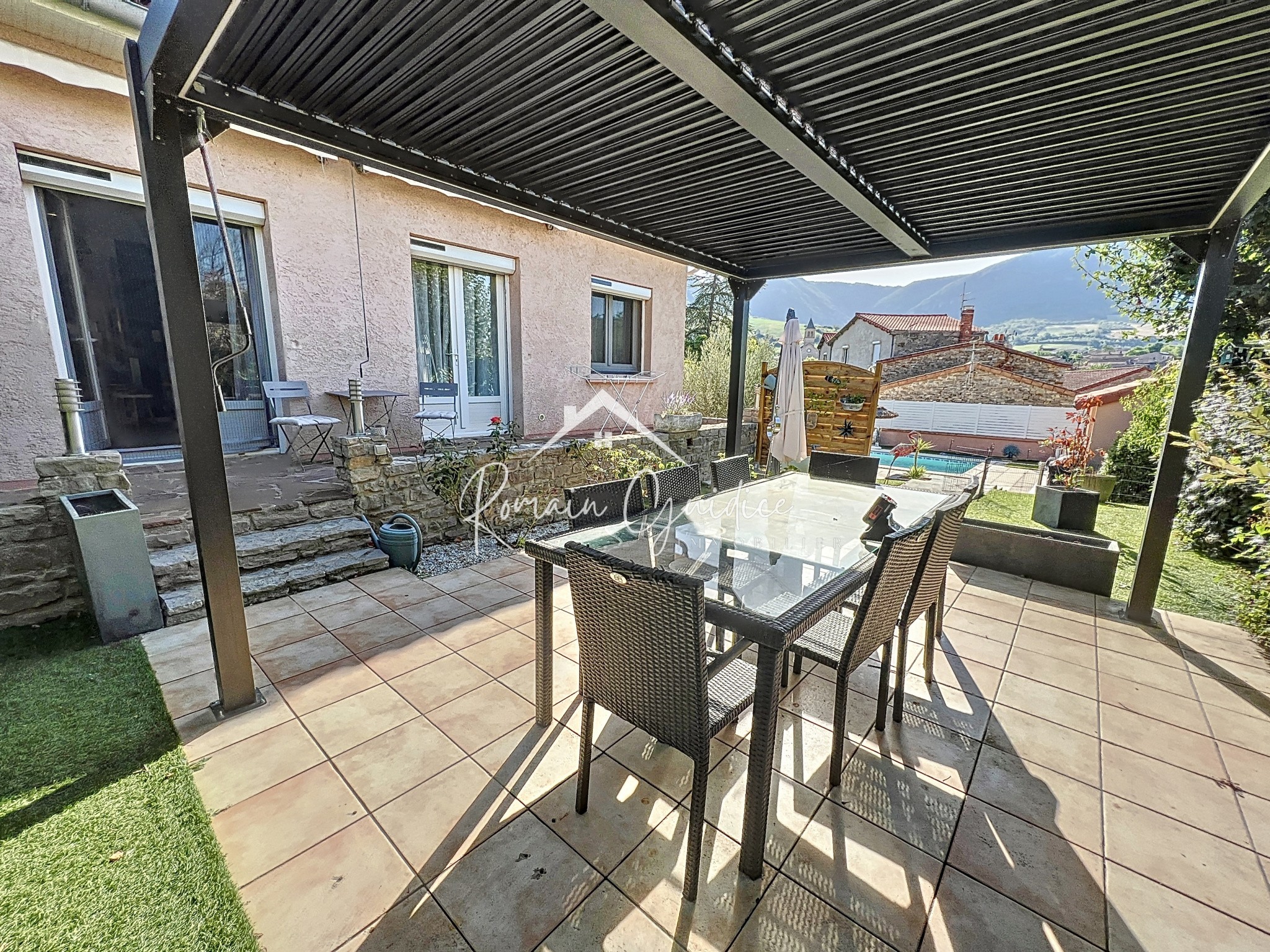 Vente Maison à Saint-Georges-de-Luzençon 5 pièces