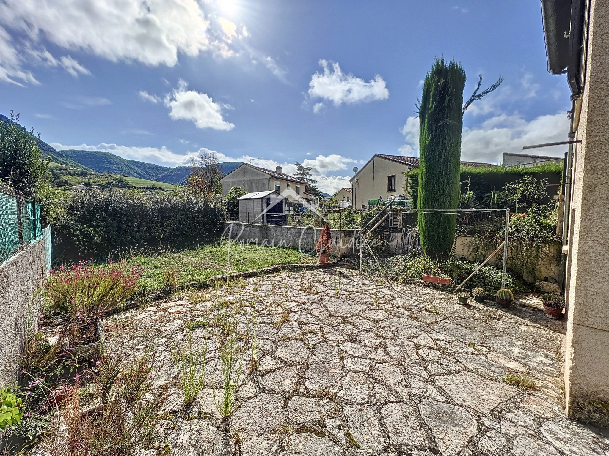 Vente Maison à Saint-Georges-de-Luzençon 4 pièces