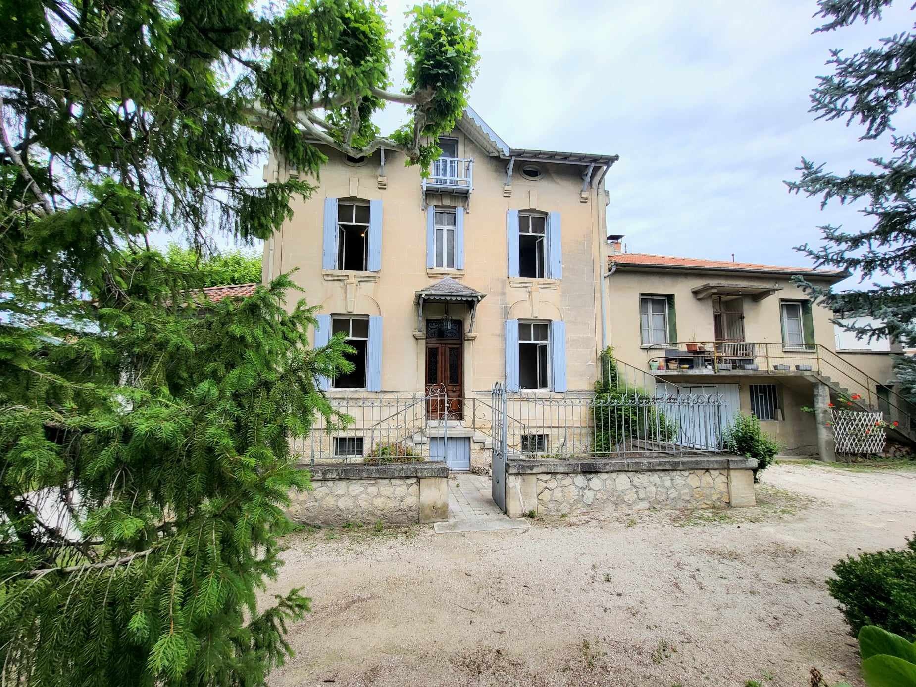 Vente Maison à Châteaurenard 11 pièces