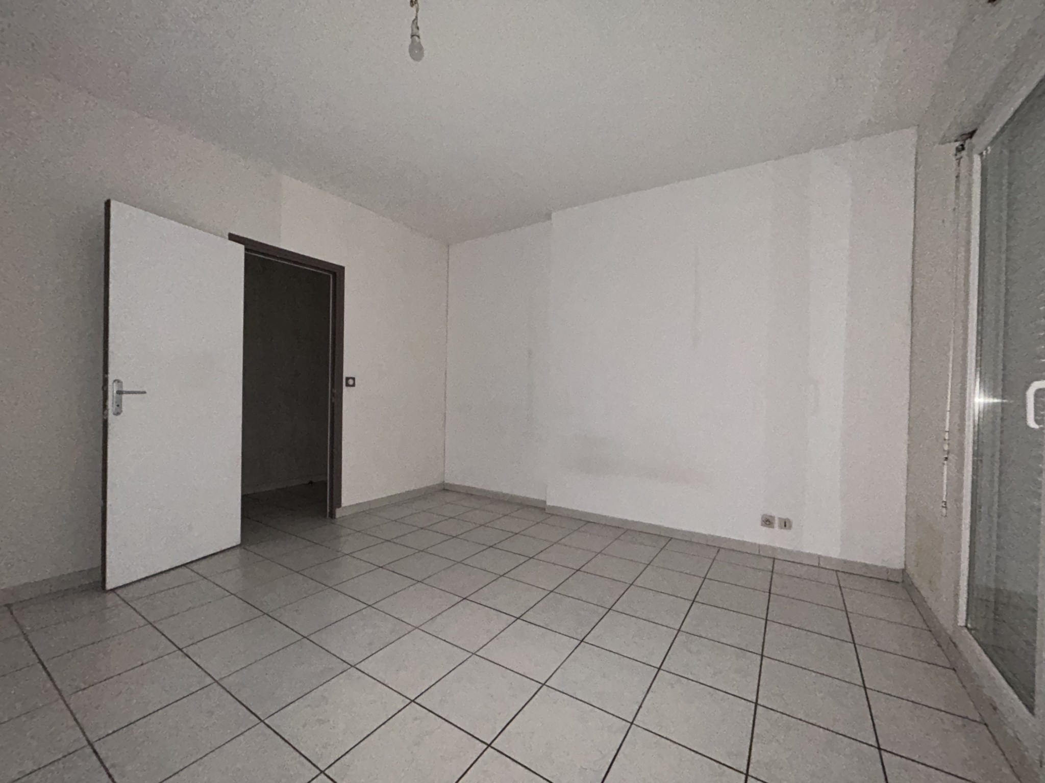 Location Appartement à Corbeil-Essonnes 2 pièces