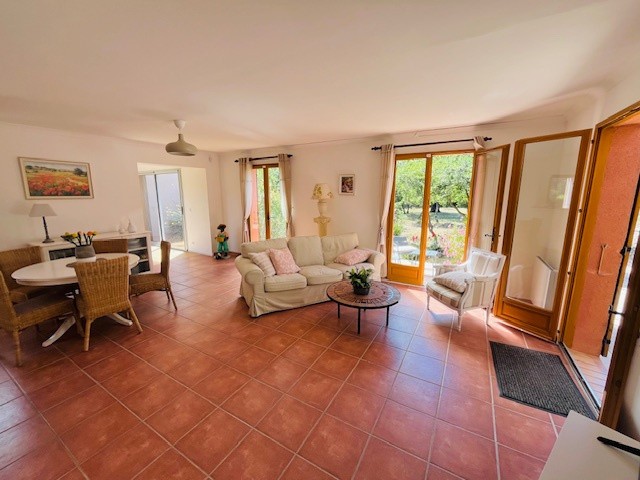 Vente Maison à Saint-Saturnin-lès-Apt 5 pièces