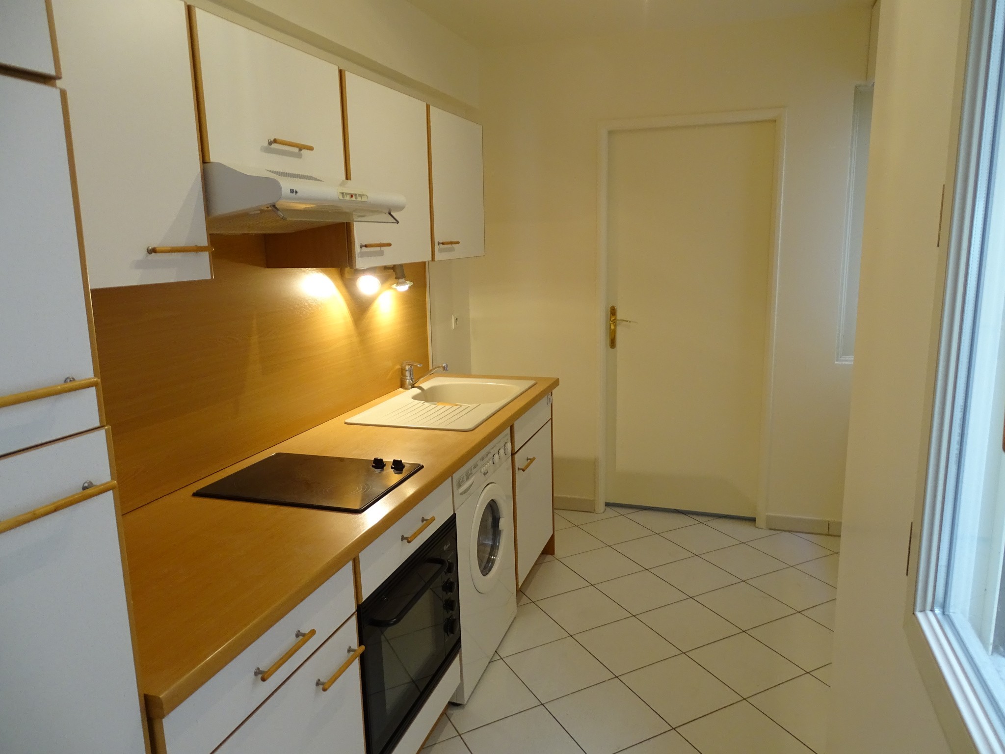 Vente Appartement à Paris Batignolles-Monceaux 17e arrondissement 3 pièces