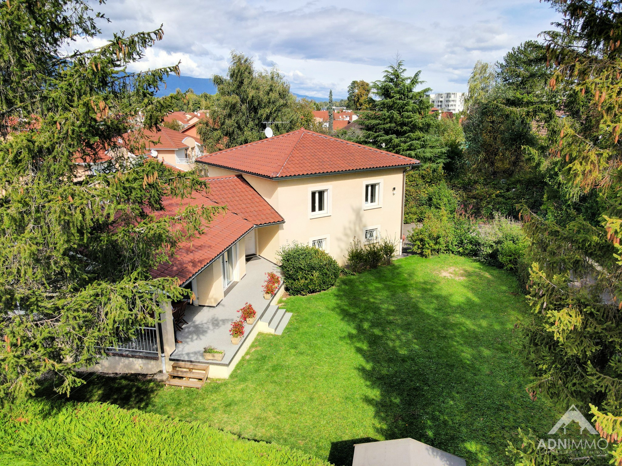 Vente Maison à Saint-Genis-Pouilly 7 pièces