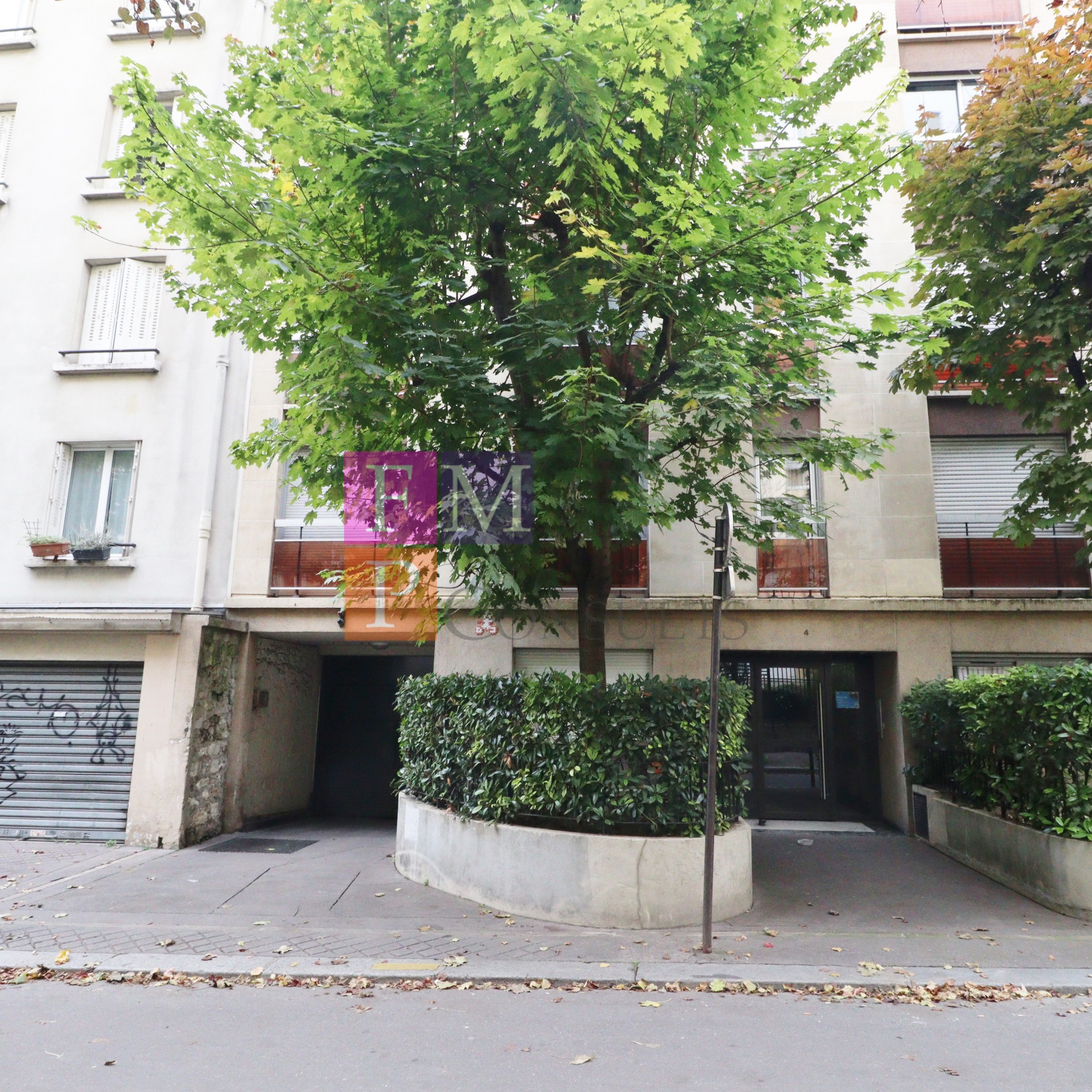 Location Garage / Parking à Paris Popincourt 11e arrondissement 0 pièce