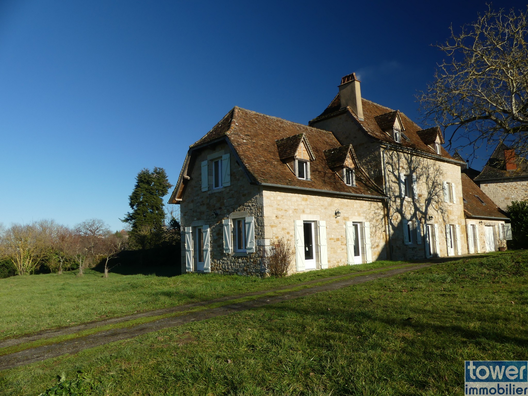 Vente Maison à Villeneuve 32 pièces