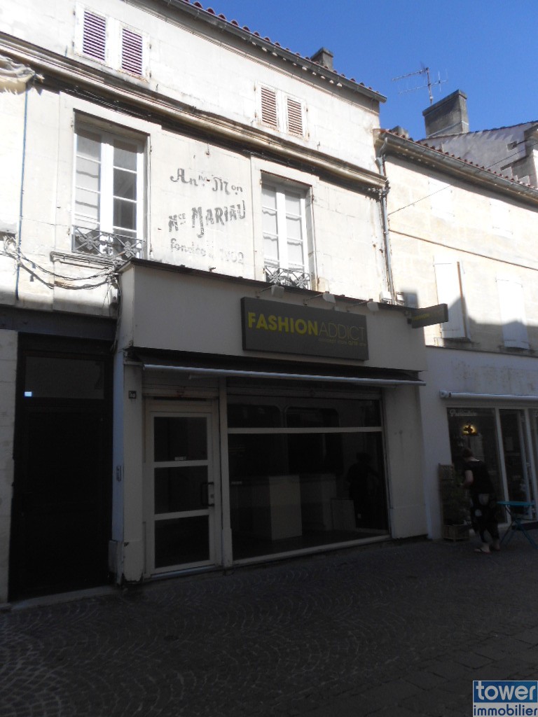 Vente Bureau / Commerce à Cognac 0 pièce