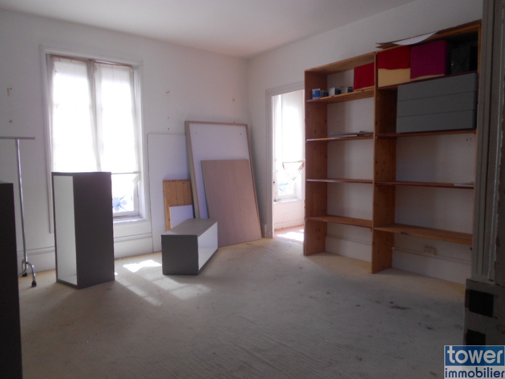 Vente Bureau / Commerce à Cognac 0 pièce