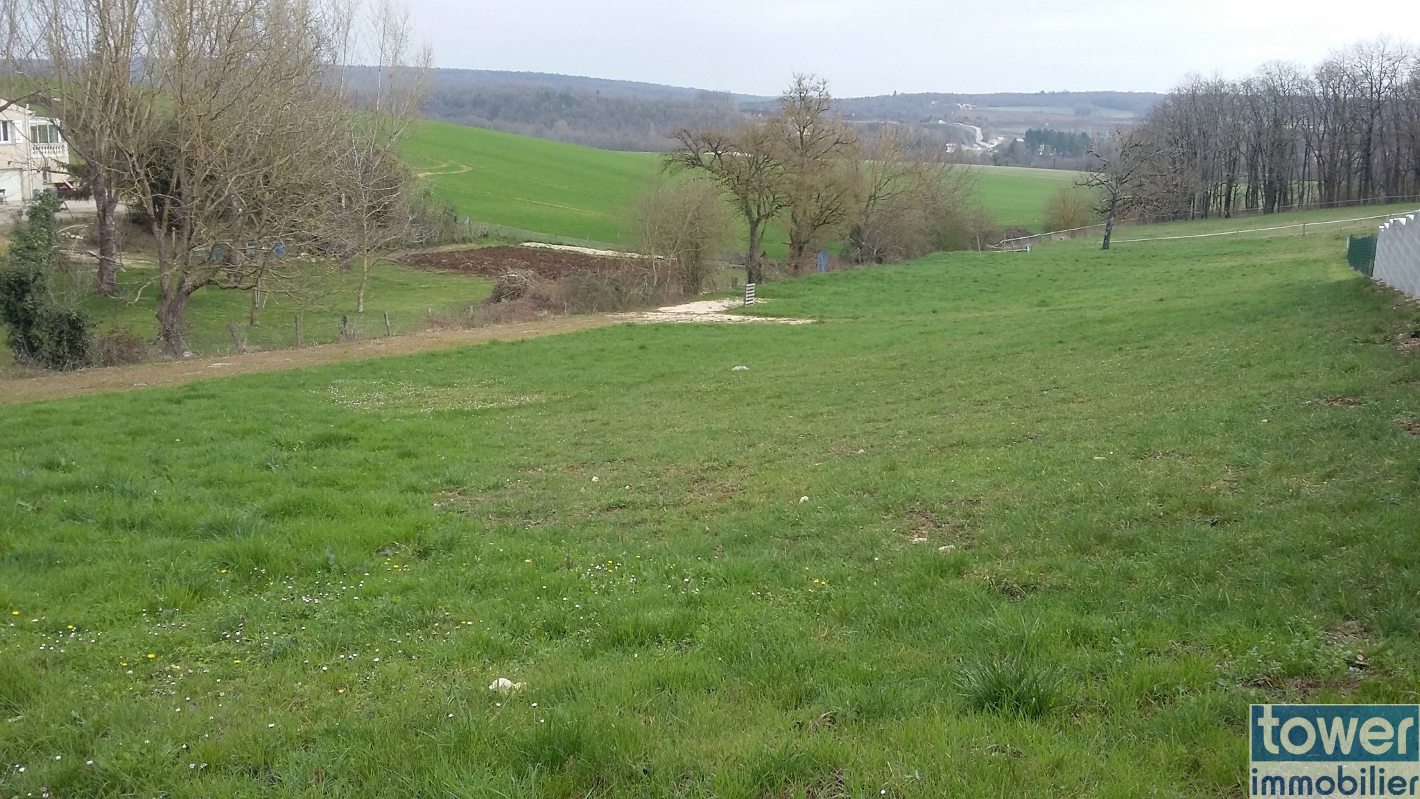 Vente Terrain à Garat 0 pièce