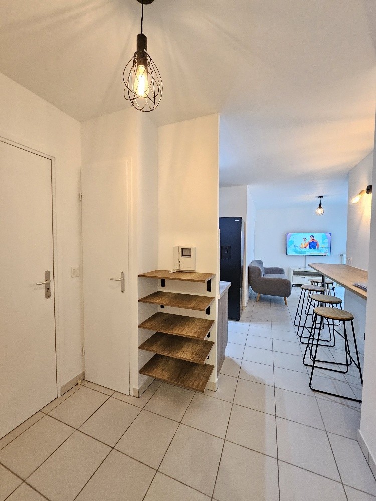 Location Appartement à Saint-Priest 5 pièces