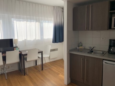 Vente Appartement à Paris Buttes-Chaumont 19e arrondissement 2 pièces