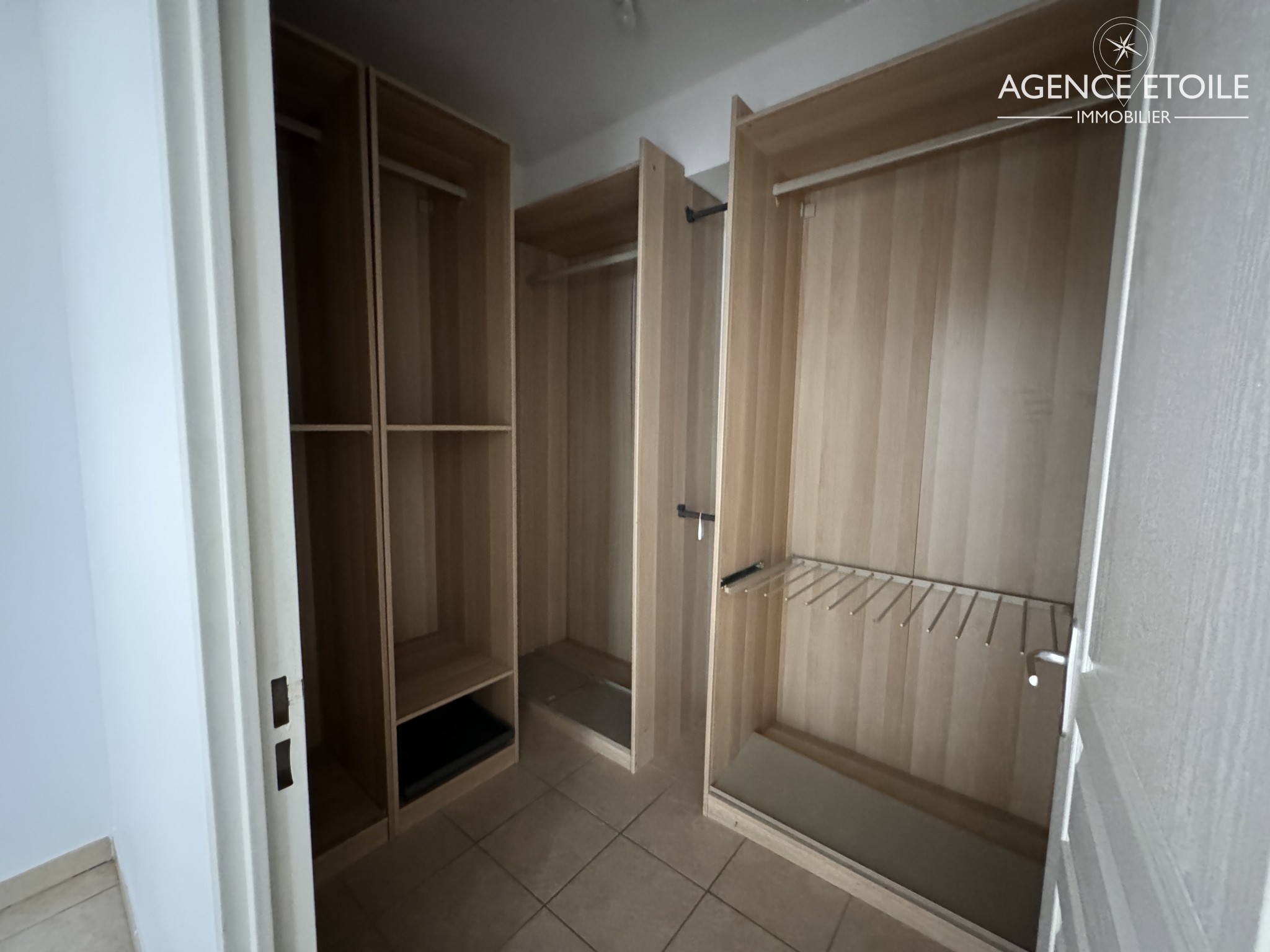 Location Appartement à Marseille 8e arrondissement 4 pièces