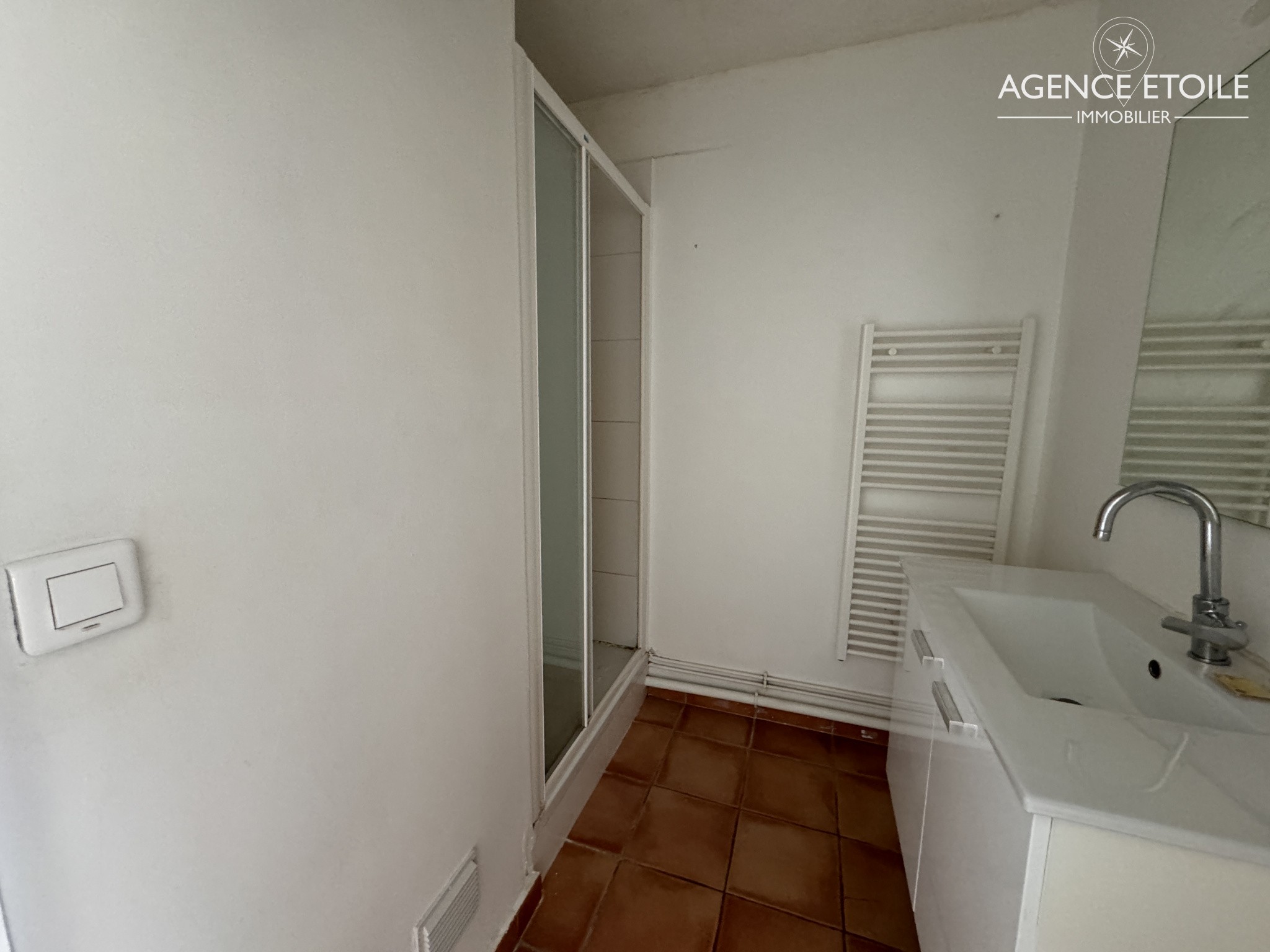 Location Appartement à Marseille 8e arrondissement 3 pièces